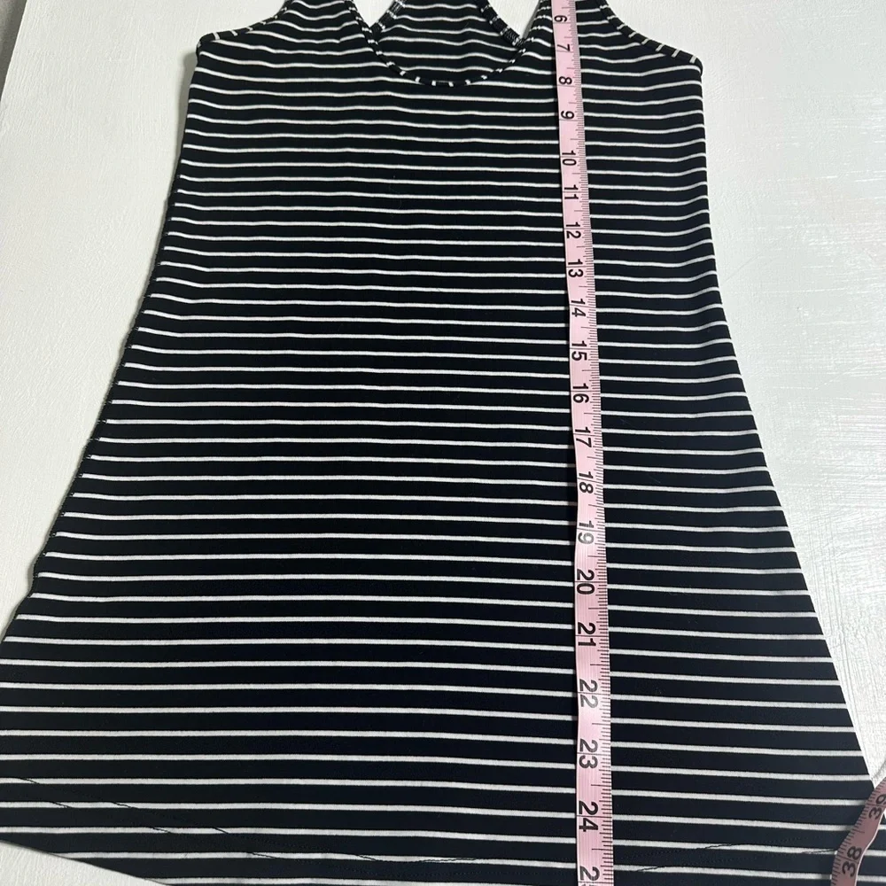 Lululemon Cool Racerback Parallel Stripe Black White p2p 12” approx size 4/6 - Picture 9 of 11